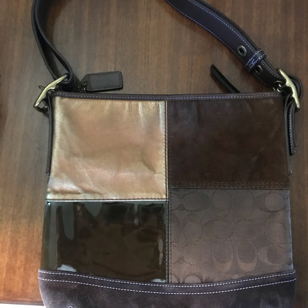 Brown coach purse very clean